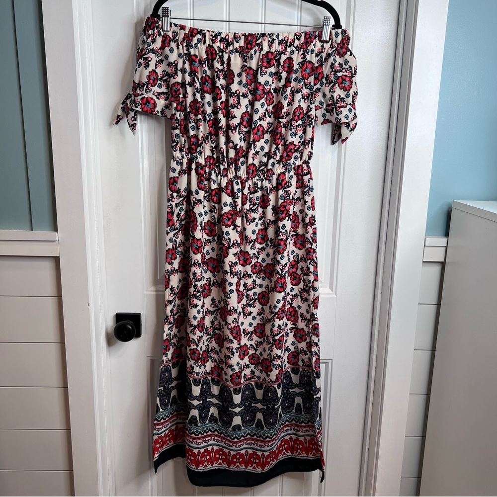 Blush‎ Ladies Floral Print Off-Shoulder Tie Sleeve Midi Dress. Size Medium.